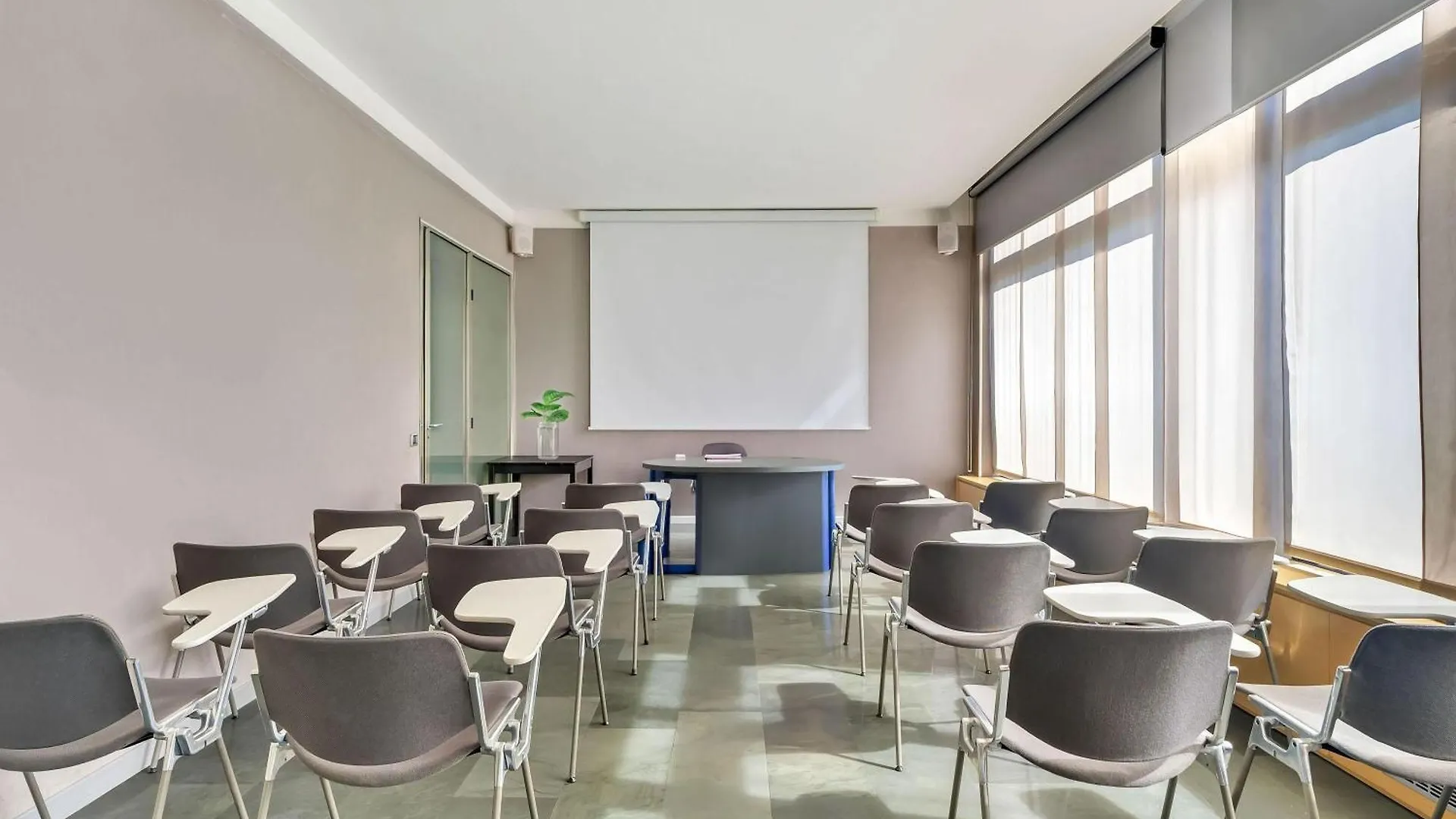 ****  B&B Hotel Milano La Spezia Italy